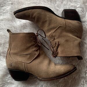 Frye Women Sacha Chukka Ankle Tan Suede Boot